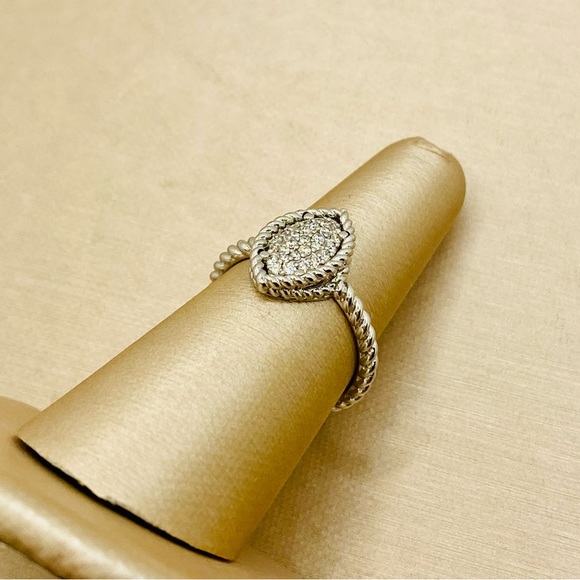 EUC Roberto Coin 18k Twisted White Gold Marquise Shaped Pave Diamond Ring - Picture 7 of 17